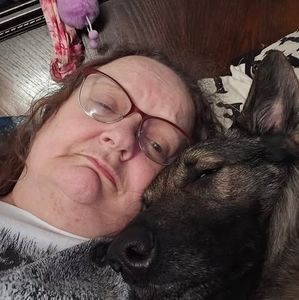 Meet your Posher, Linda